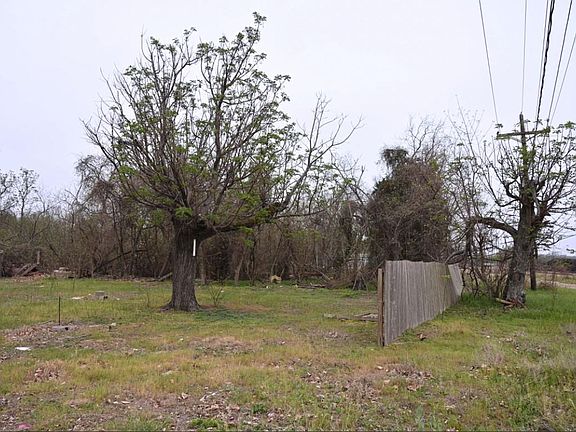 4th image of 438 Low Wood Rd