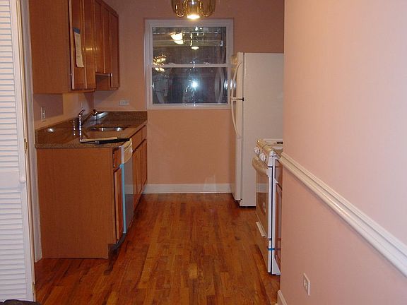 4th image of 4604 N Monticello Ave #1G