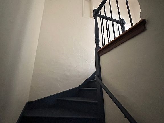 2nd image of 2272 Union St