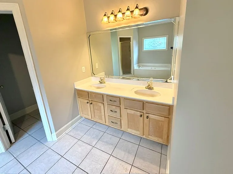 489 Chickasaw Land Way — Photo 13