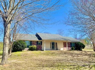 1304 N Whatley Rd, White Oak, TX 75693