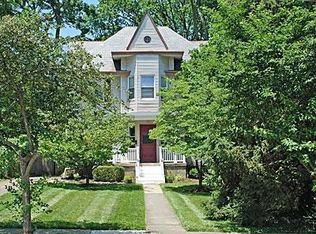 3715 Hyde Park Ave, Cincinnati, OH