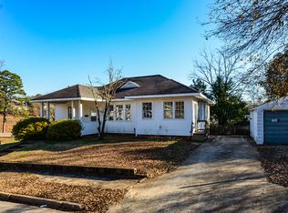 2 Crest St, Greer, SC 29365