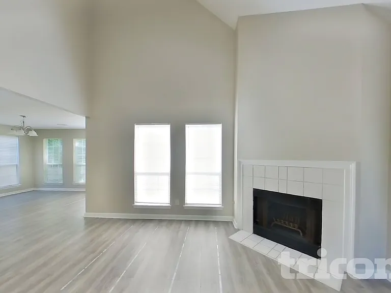 55 Braelinn Creek Ct — Photo 3