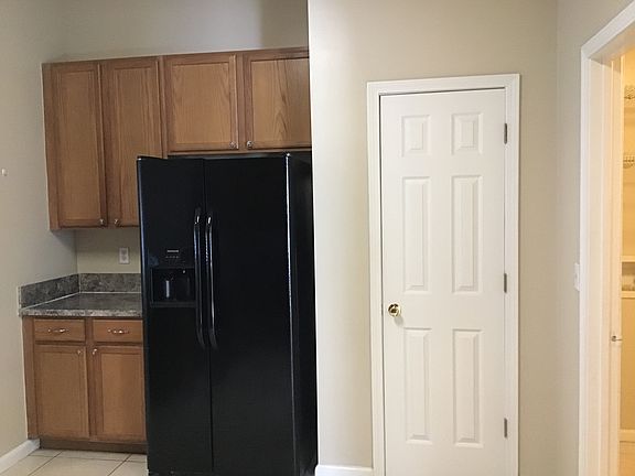 4th image of 2038 Belhaven Dr