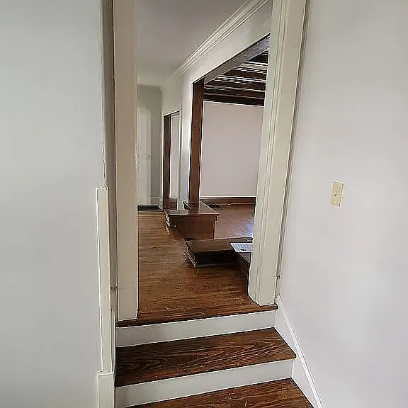 Kitchen front entry