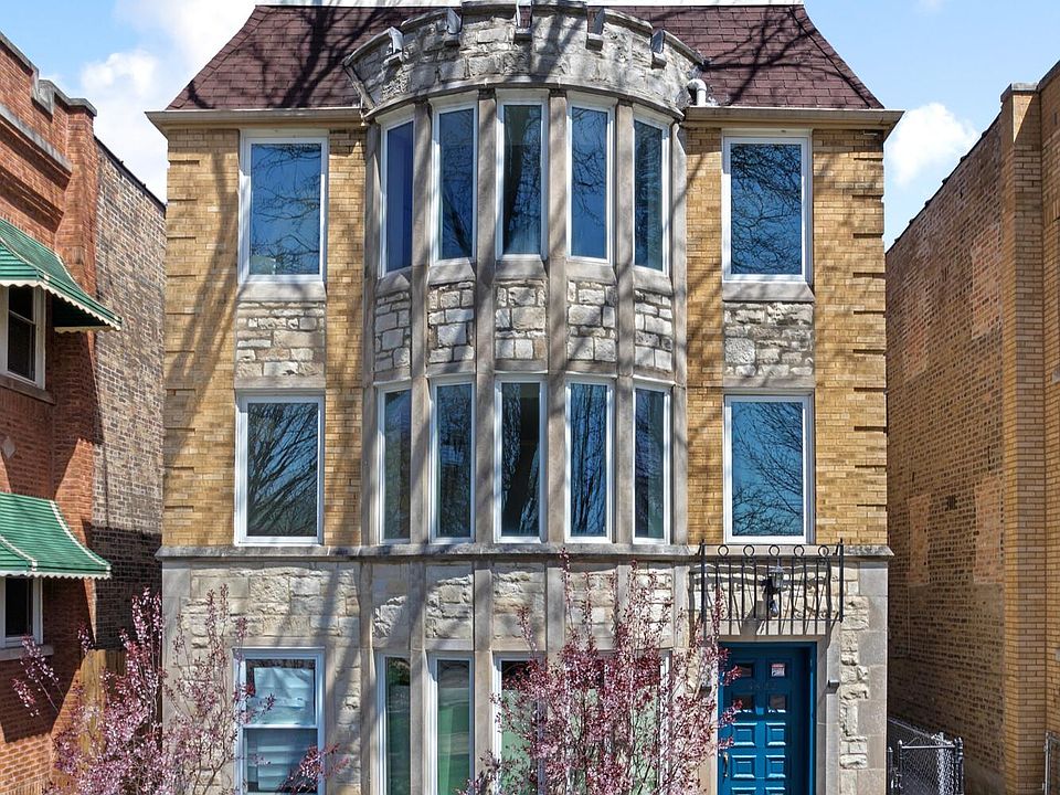 1st image of 5522 W Berteau Ave #G
