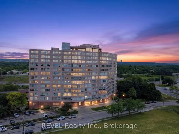 7 Gale Cres #207, Saint Catharines, ON L2R 7M8