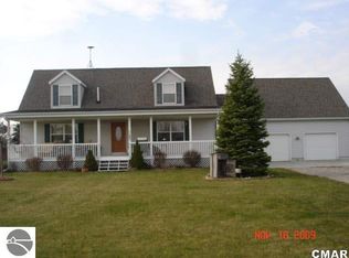 5505 N Bliss Rd, Elwell, MI 48832