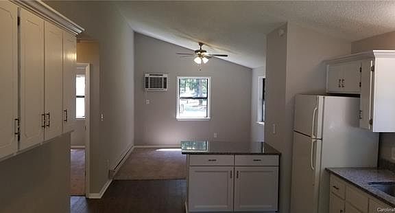 5th image of 8623 Newgrass Ln