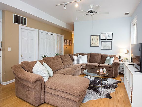 3rd image of 3124 N Clifton Ave APT 3N