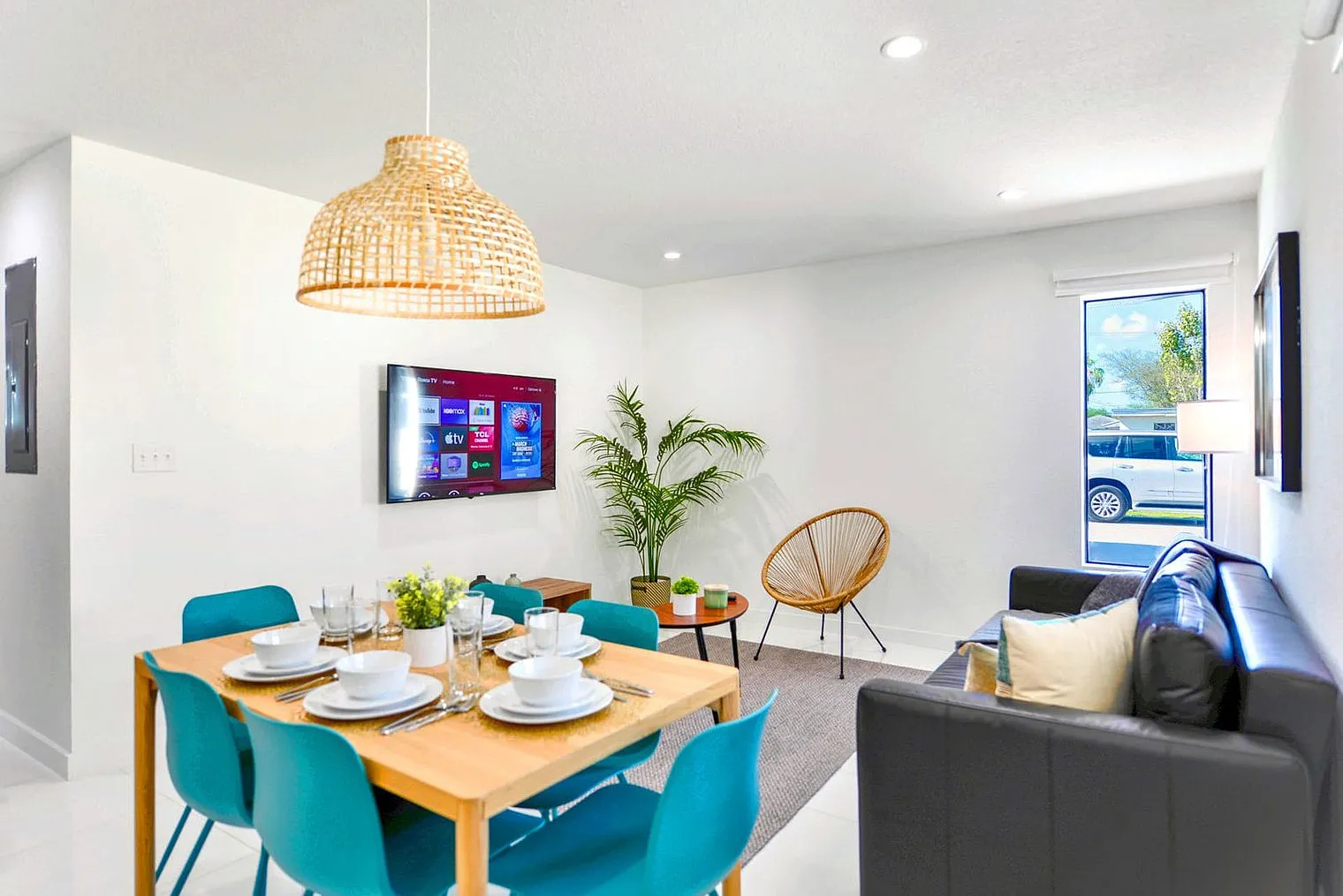 3 bed, 2.0 bath, 1065 sqft, $3,729 — Photo 1
