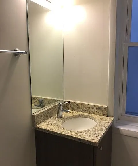 717 W Roscoe St #1 — Photo 11
