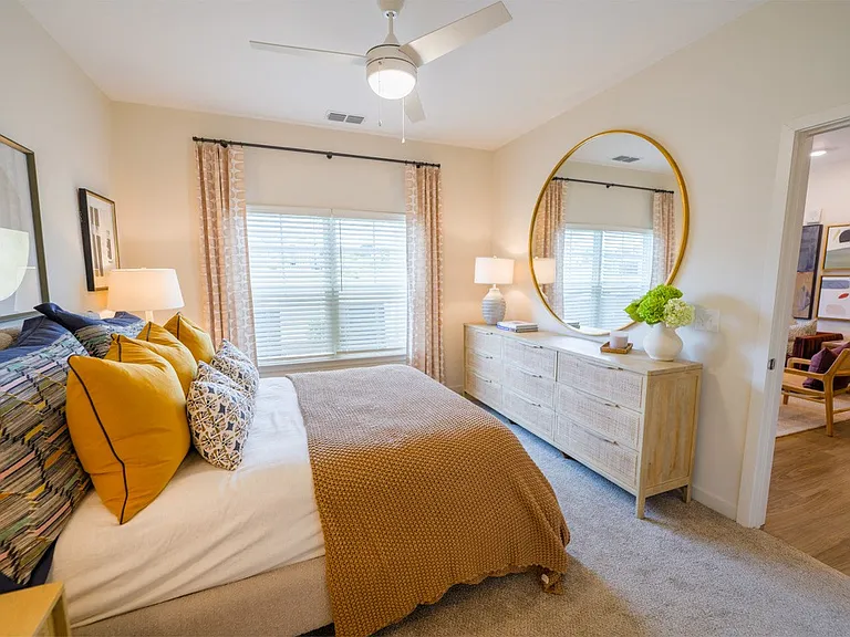 2x2 model unit master bedroom