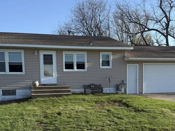 610 8th Ave NE, Waseca, MN 56093