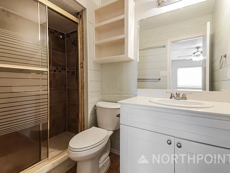 3464 Livingston Ln — Photo 10