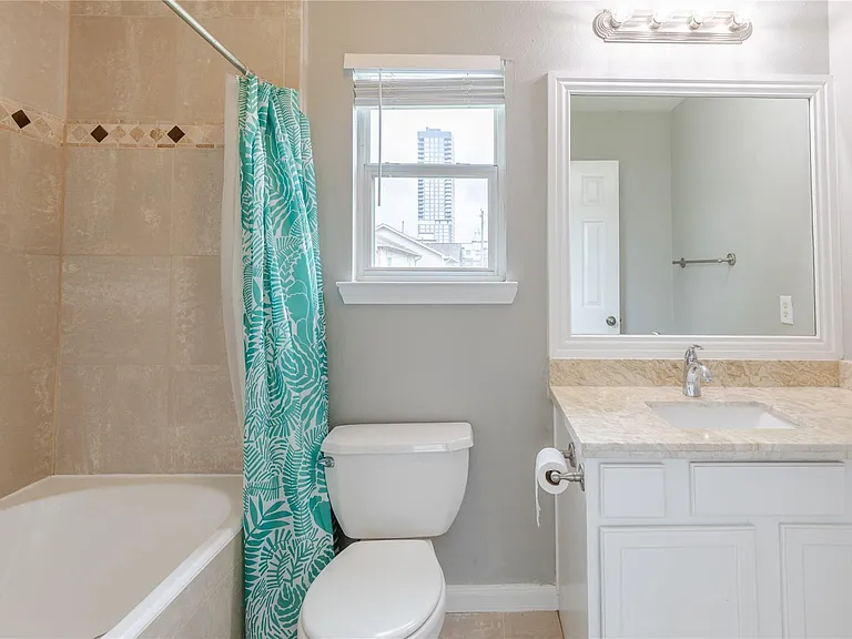 1118 Wilson St — Photo 24