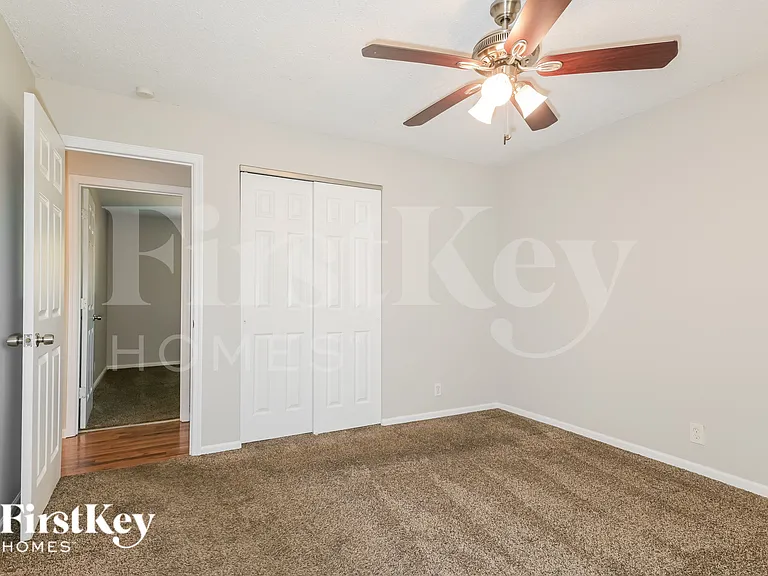 2288 Kingsford Dr — Photo 8