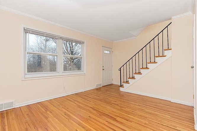 1st image of 990 Cleveland Ave