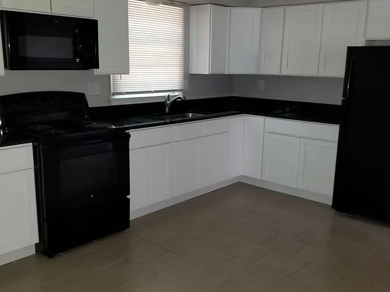 148 Bradford Ave #7 — Photo 6