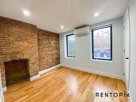1st image of 225 Halsey St #5