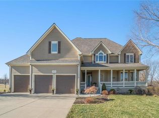 18160 Windsor Dr, Stilwell, KS 66085