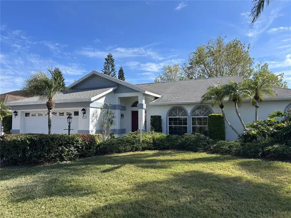 4538 Hamlets Grove Dr, Sarasota, FL 34235