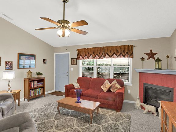 5th image of 3932 Gray Pond Ct