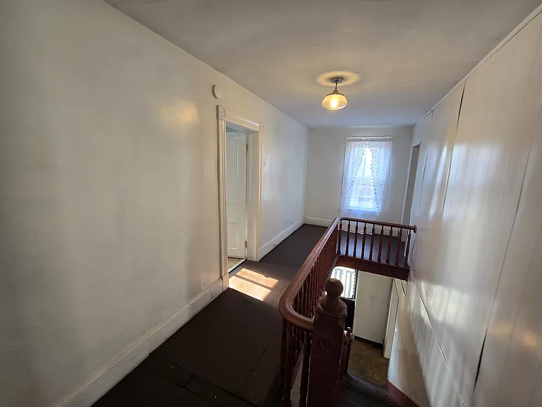 272 Locust Ave — Photo 8