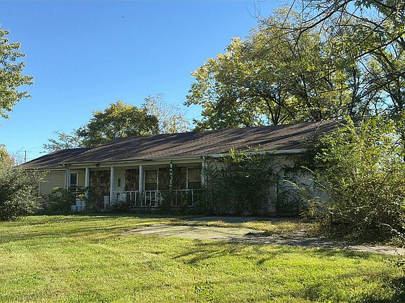 2nd image of 19021 W Outer Rd