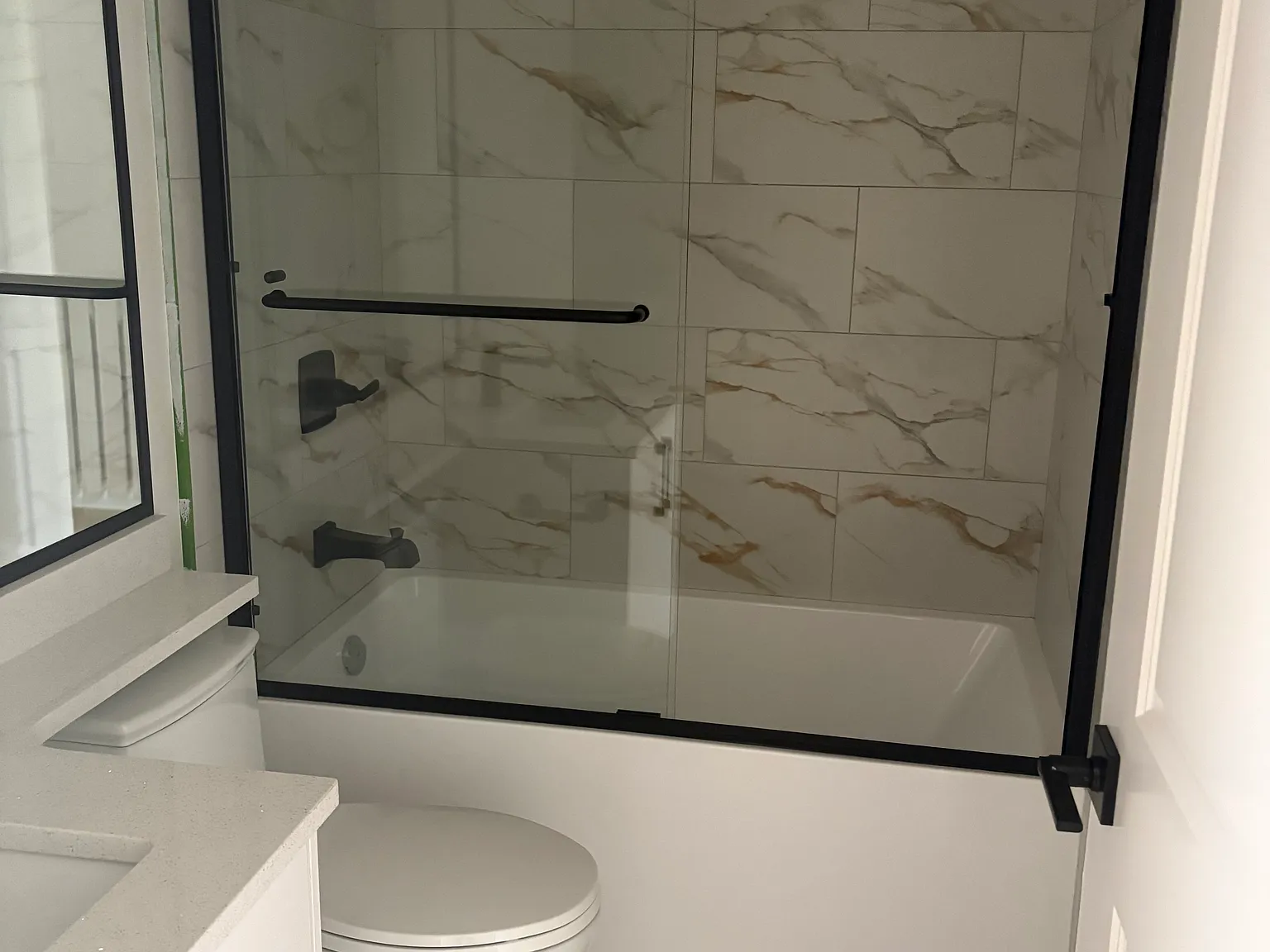8903 - Upper — Photo 2