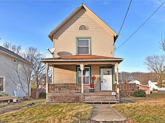2nd image of 370 E Martin St