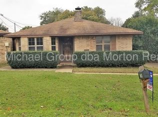 1704 Dunn St, Grapevine, TX 76051
