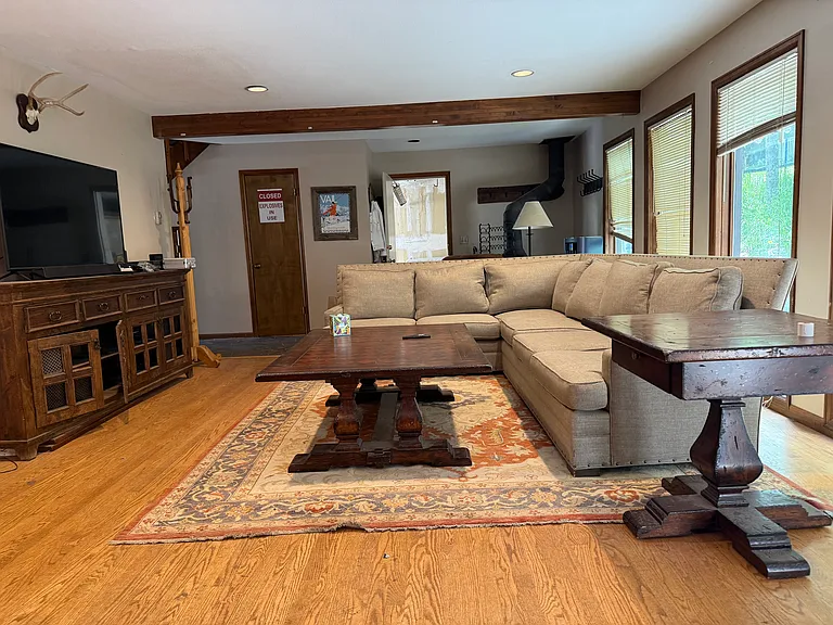 21 Doe Ct #A — Photo 5