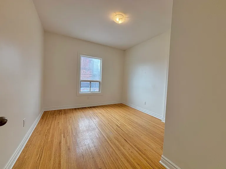 93 Barton St E #3 — Photo 5