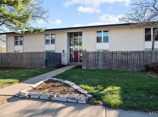 10469 Briarbend Dr APT 4, Saint Louis, MO
