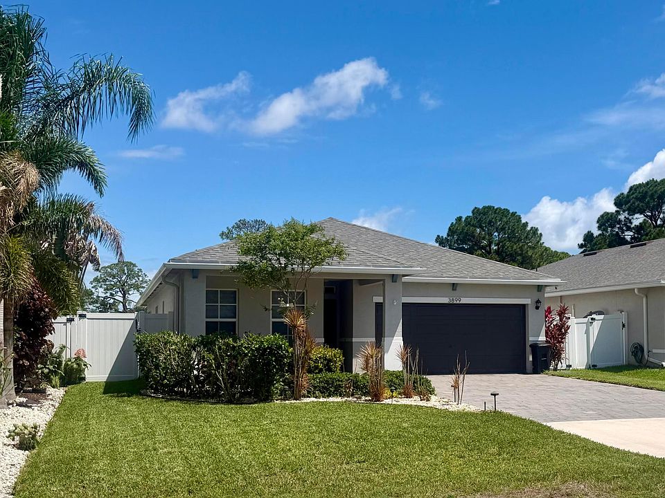1st image of 3899 SE Lee Street
