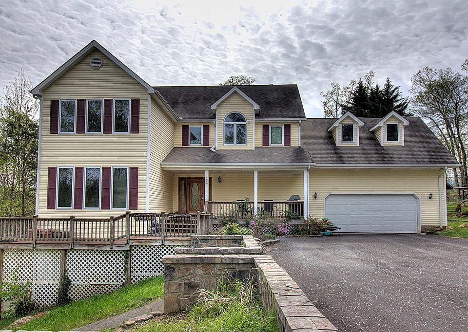 1st image of 4559 Powdermill Estates Rd