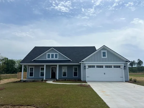 36 Waters Edge Way, Tifton, GA 31793