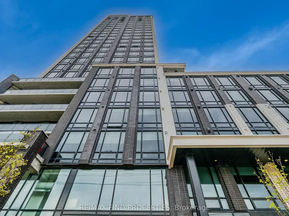 330 Phillip St #2709, Waterloo, ON N2L 3W9