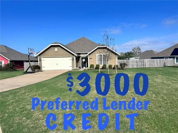 3968 Grand Valley Dr, Springdale, AR 72764