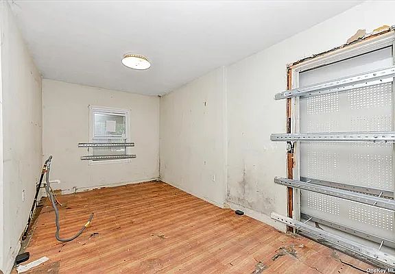 5th image of 11599 219th St