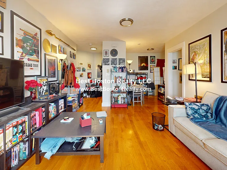 387 Highland Ave #1 — Photo 2