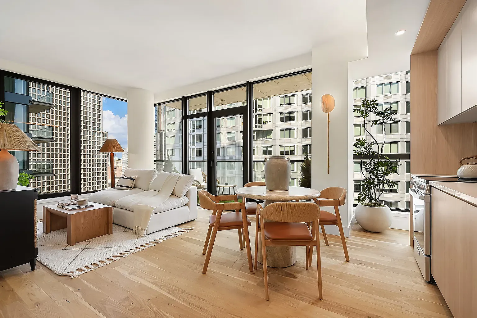 20 Rockwell Place — Photo 1