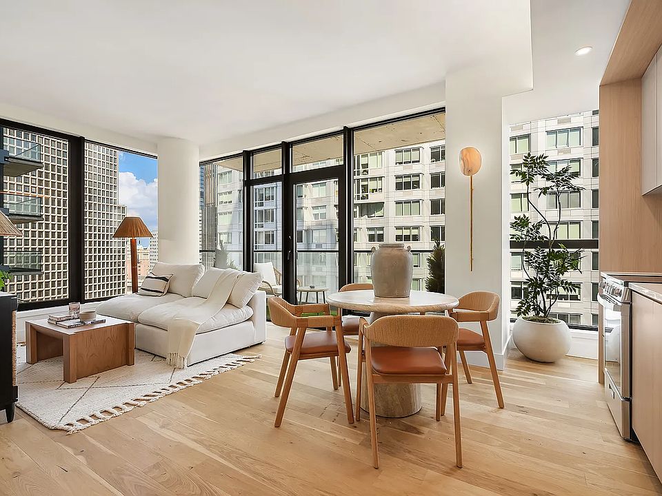 1st image of 20 Rockwell Pl #2424S