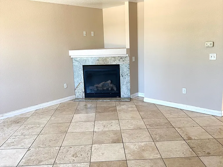 4414 W Alameda Ave — Photo 16