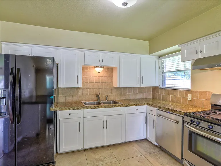 9207 Colleen Rd — Photo 12