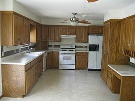 3rd image of 316 N Walnut Ln
