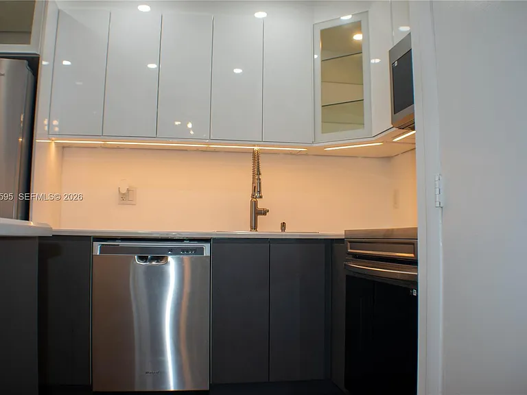 4164 Inverrary Dr #1004 — Photo 3