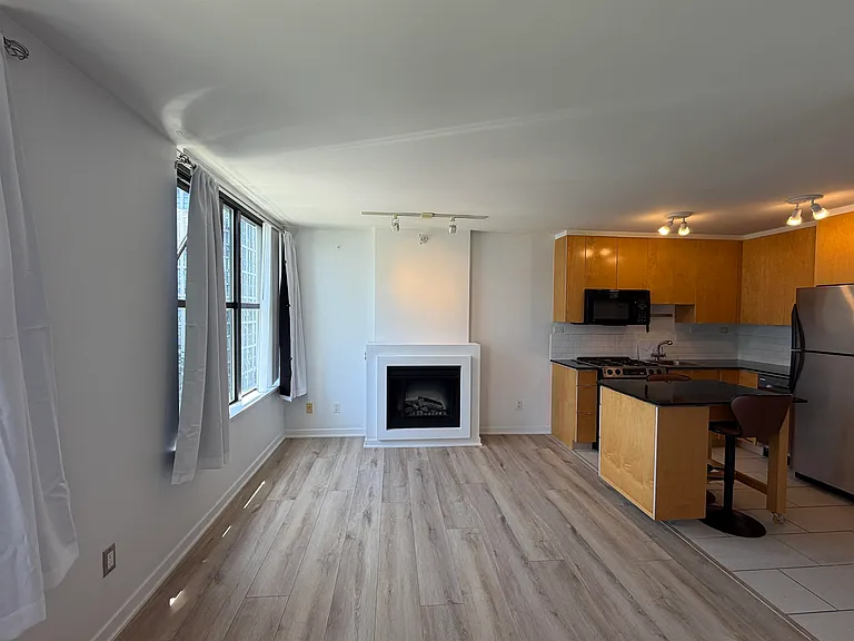 989 Beatty St #904 — Photo 13